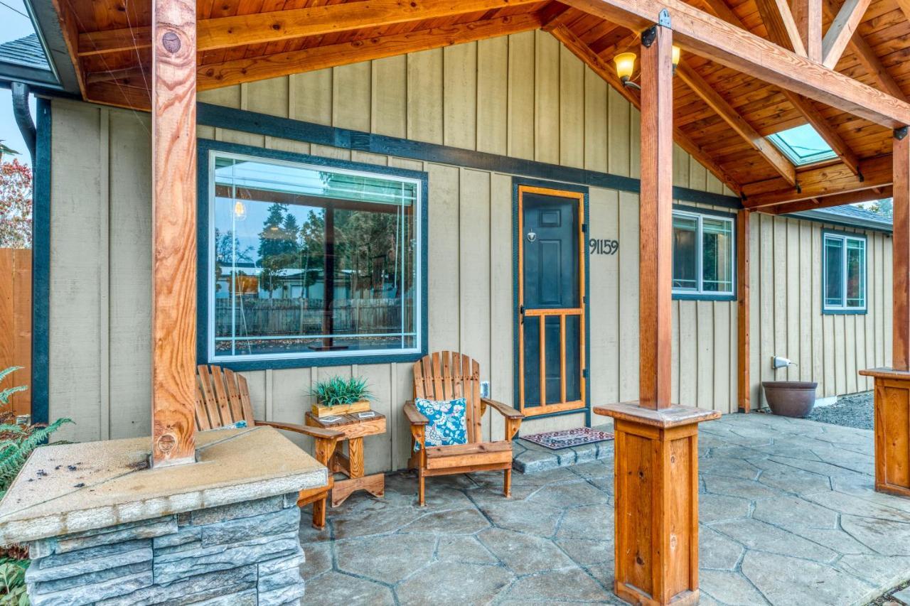 Cozy Coleman St. Cottage Bethel Exterior foto